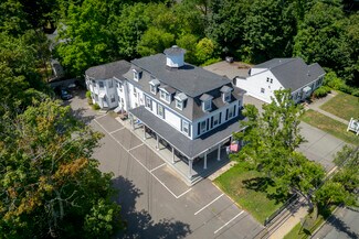 Plus de détails pour 46 Main St, Bridgewater, MA - Services hôteliers à vendre