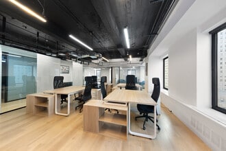 633 Third Ave, New York, NY for lease Interior Photo- Image 2 of 8