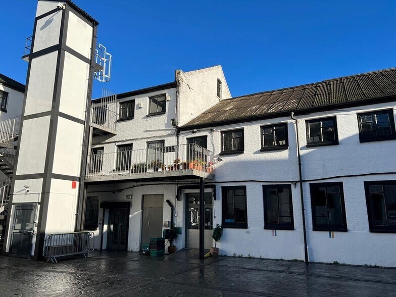 49-50 Eagle Wharf Rd, Londres à louer - Photo du bâtiment - Image 2 de 7