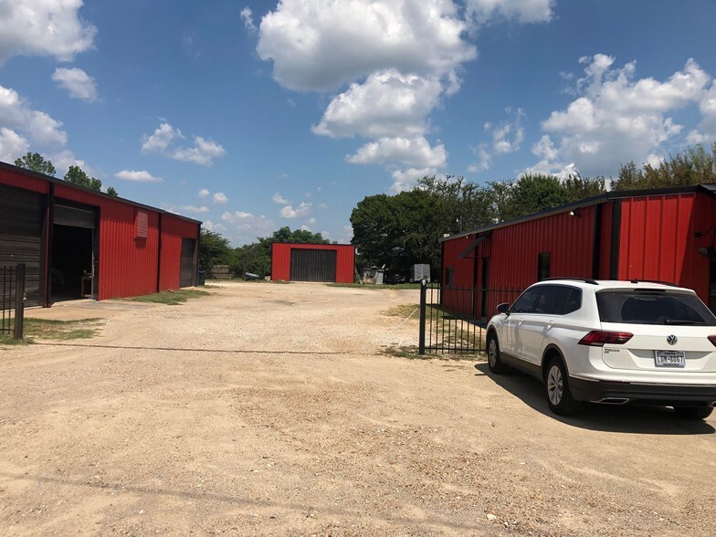 920 W Mason St, Mabank, TX à vendre - Photo du bâtiment - Image 2 de 67