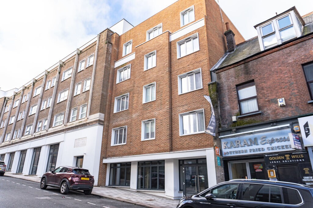 22-42 Gordon St, Luton à louer Photo du bâtiment- Image 1 de 4