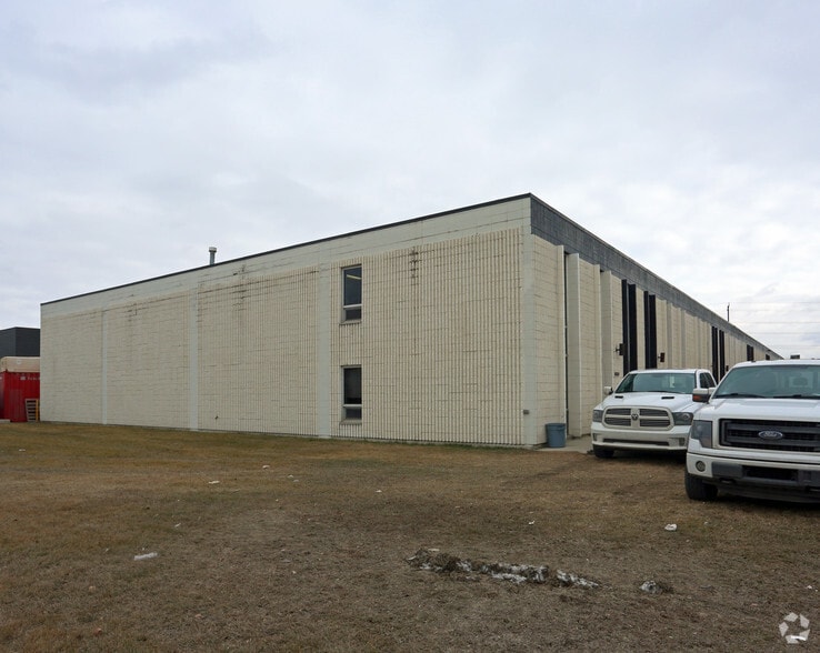 14204-14340 128th Ave, Edmonton, AB for sale - Building Photo - Image 3 of 12