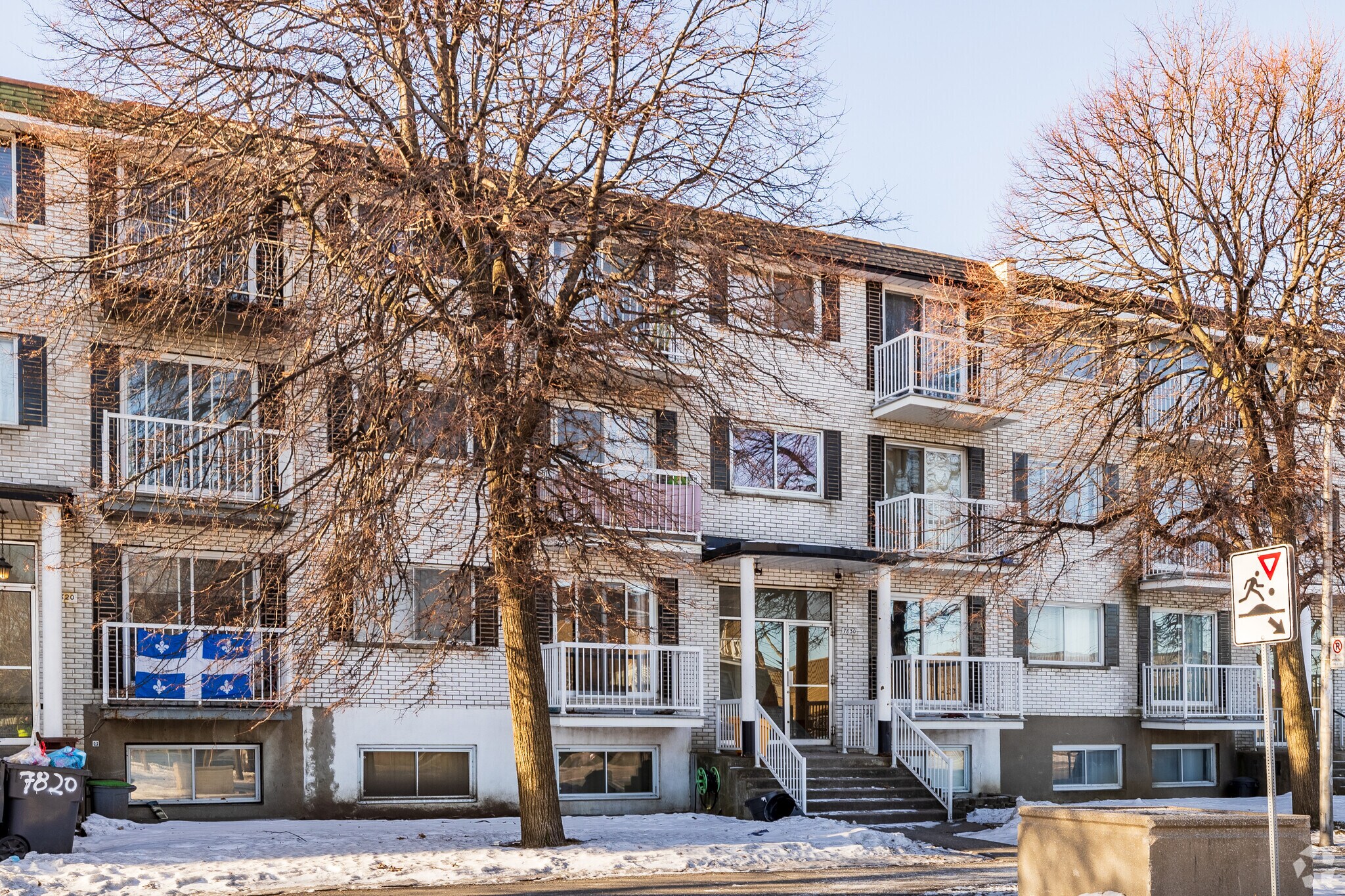 7830 Av des Ormeaux, Montréal, QC à vendre Photo principale- Image 1 de 1