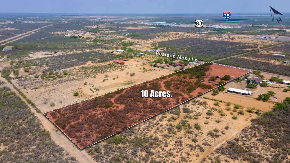 260 Pearson Moss Ln, Laredo, TX à vendre - Photo du bâtiment - Image 2 de 4