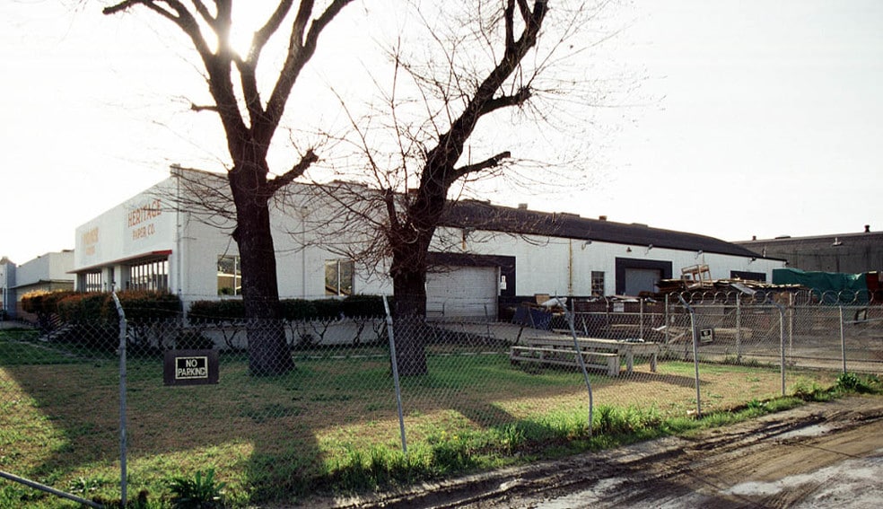 1025 98th Ave, Oakland, CA for sale - Primary Photo - Image 1 of 3