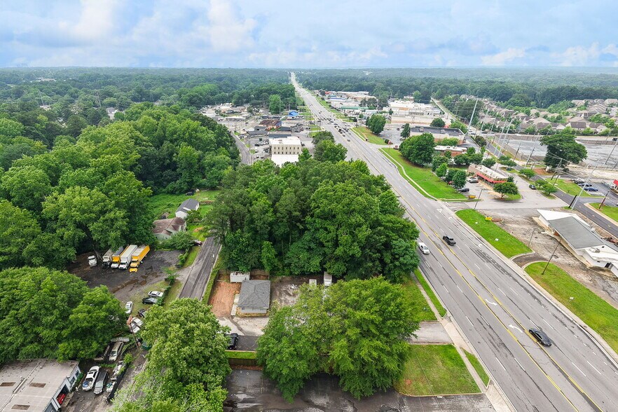 2291 South Cobb Dr, Smyrna, GA à vendre - Photo du bâtiment - Image 3 de 23