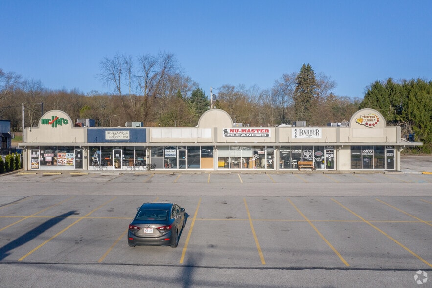 3440-3454 Manchester Rd, Akron, OH à louer - Photo du bâtiment - Image 2 de 3