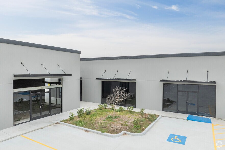 2519 Closner blvd, Edinburg, TX à louer - Aérien - Image 3 de 6