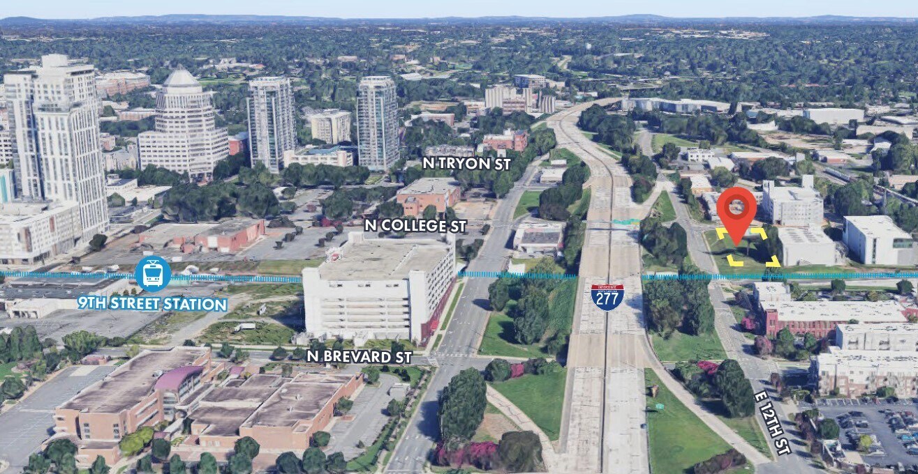 900 N College St, Charlotte, NC à vendre Photo du bâtiment- Image 1 de 6