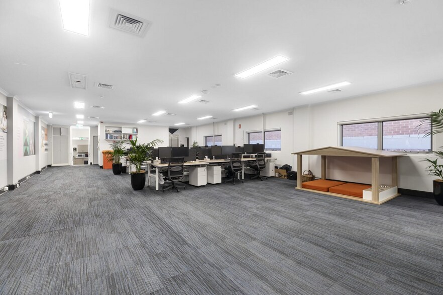 591 Hunter St, Newcastle West à vendre - Photo intérieure - Image 3 de 11