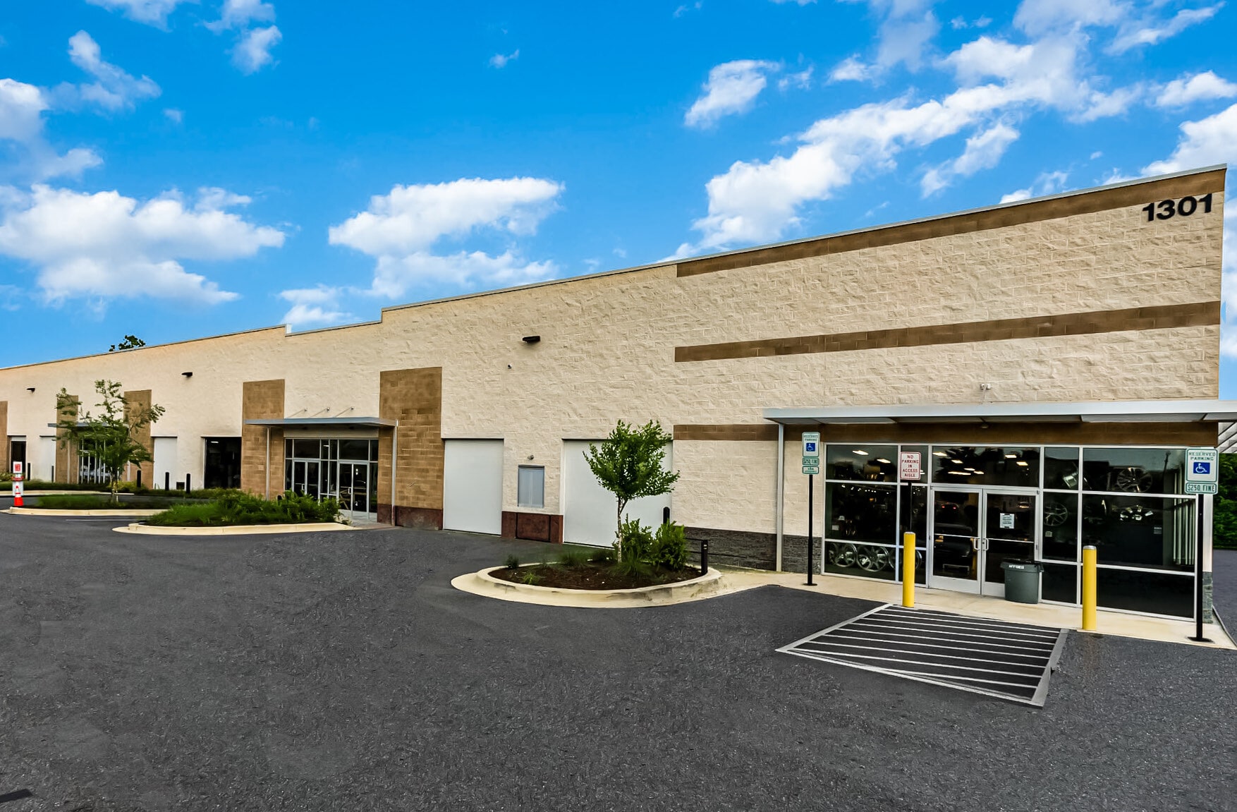 1301 Hampton Park Blvd, Capitol Heights, MD for lease Building Photo- Image 1 of 4