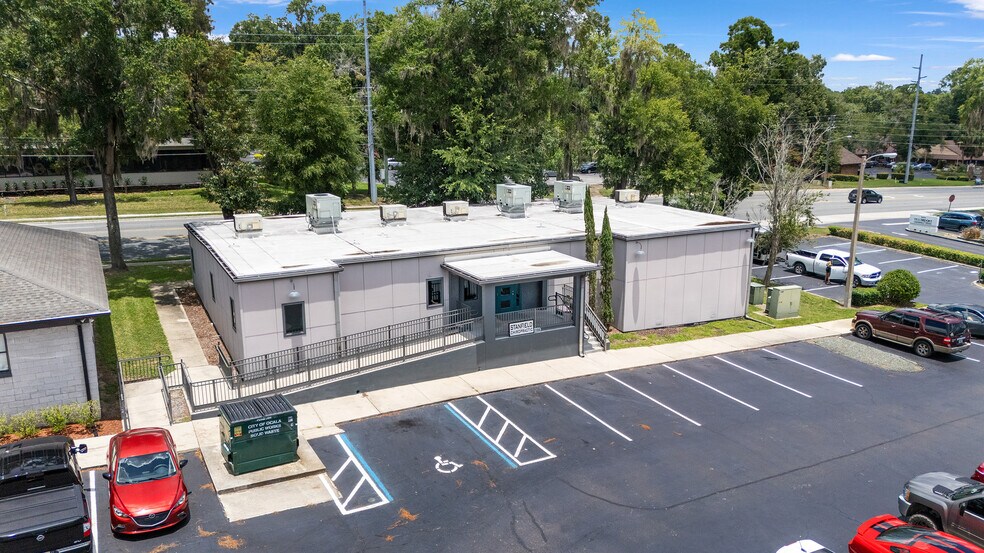 2300 SE 17th St, Ocala, FL à vendre - Photo du bâtiment - Image 2 de 22