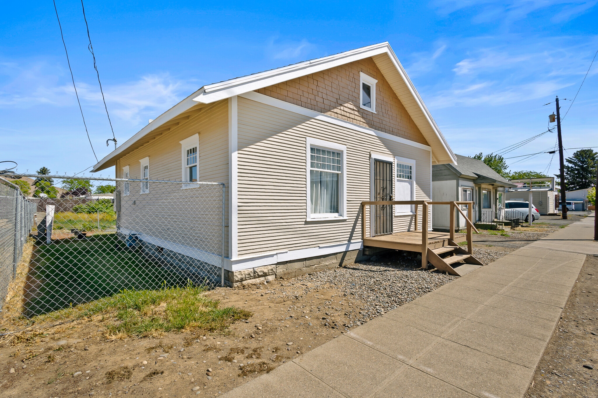 1021 Fruitvale Blvd, Yakima, WA for sale Building Photo- Image 1 of 16