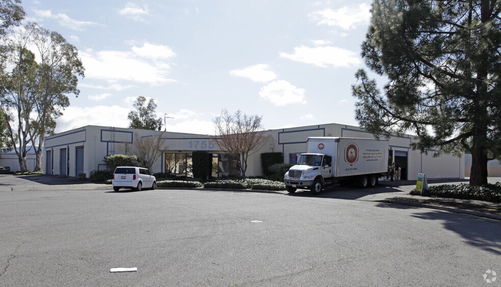 1755 Industrial Way, Napa, CA for lease - Primary Photo - Image 3 of 6