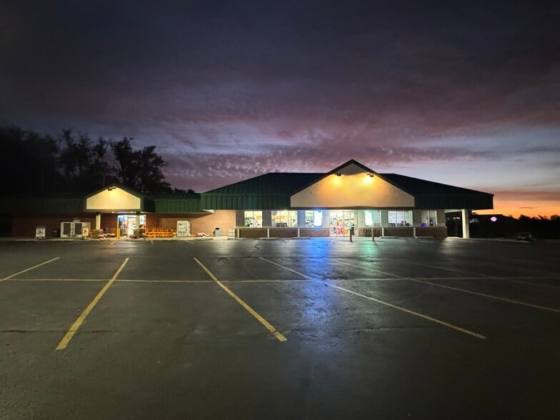 3225 N Belt Hwy, Saint Joseph, MO for lease - Building Photo - Image 3 of 6