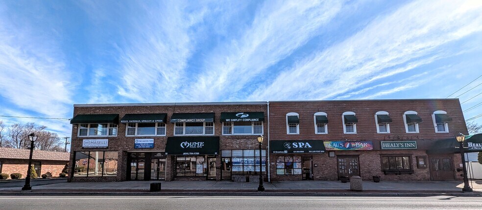 52-54 Broadway, Greenlawn, NY à vendre - Photo du bâtiment - Image 2 de 13