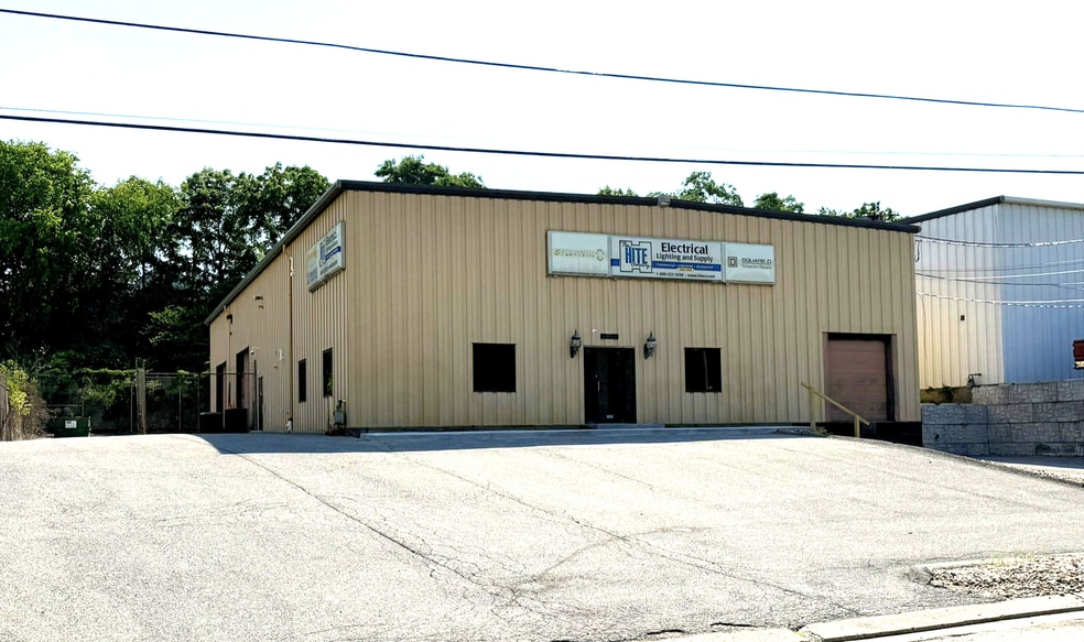 3100 Lento Blvd, Bethel Park, PA for lease - Building Photo - Image 3 of 8