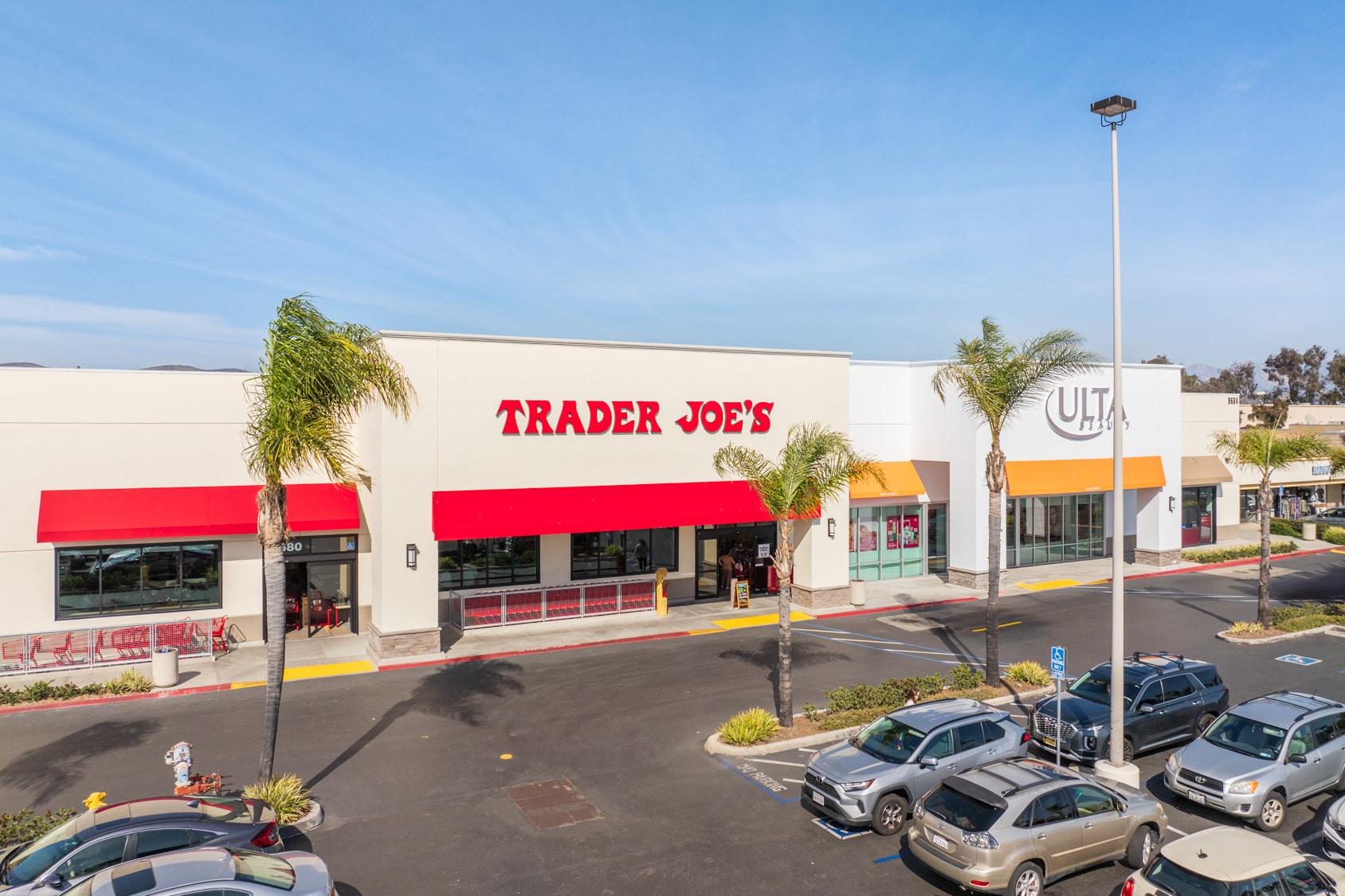 9730 Mission Gorge Rd, Santee, CA for lease Primary Photo- Image 1 of 8