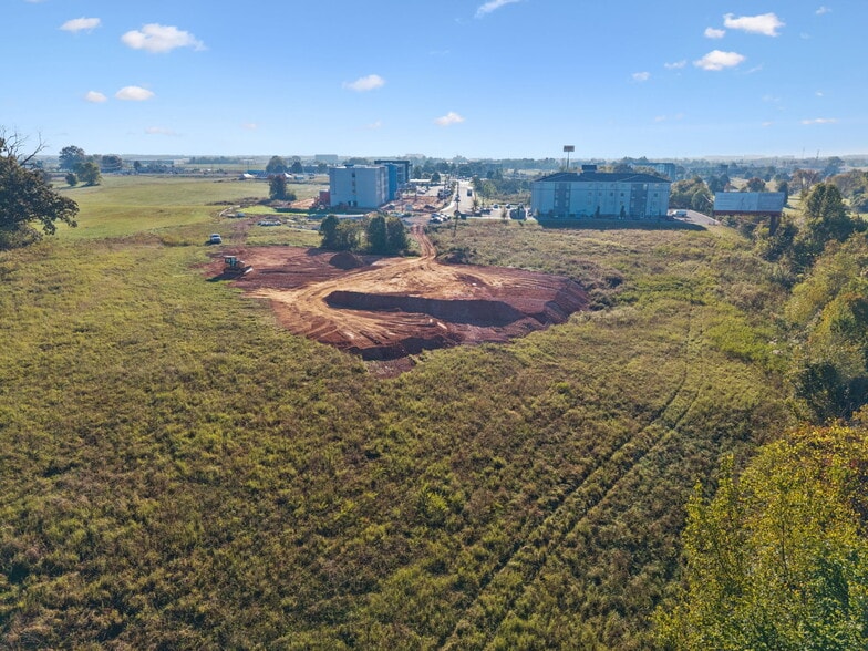 Cracker Barrel Dr, Clarksville, TN for sale - Aerial - Image 3 of 10