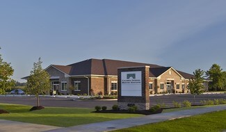 Plus de détails pour 4050 Central Ave, Columbus, IN - Bureau à vendre