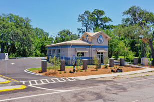 Strickland Brothers 10 Minute Oil Change - Drive Through Restaurant