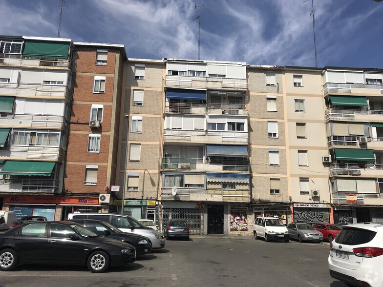 Calle Parque Vosa, 15, Móstoles, Madrid for lease - Building Photo - Image 3 of 3