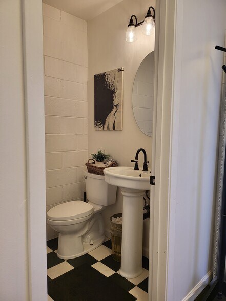 7451 Monterey St, Gilroy, CA à vendre - Photo du bâtiment - Image 2 de 50