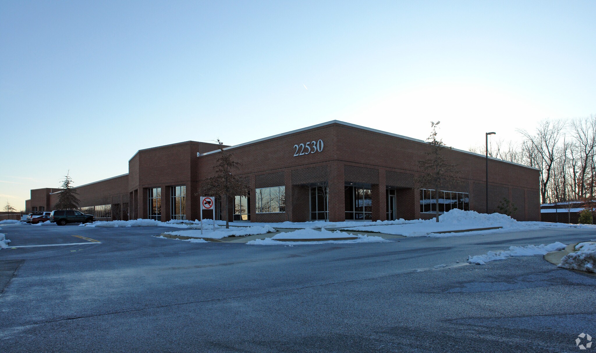 22530 Gateway Center Dr, Clarksburg, MD for lease Primary Photo- Image 1 of 8