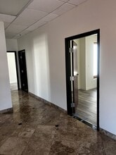 4150 W Peoria Ave, Phoenix, AZ for lease Interior Photo- Image 2 of 5