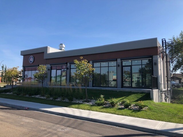 15355 111 Ave NW, Edmonton, AB à vendre Photo principale- Image 1 de 1