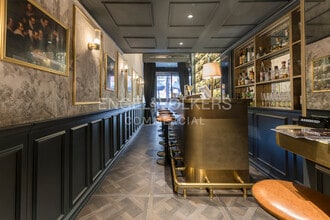 Retail in Barcelona, Barcelona for lease Interior Photo- Image 1 of 20