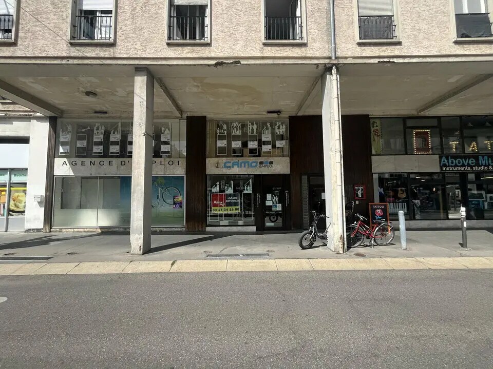 Retail in Strasbourg for sale Building Photo- Image 1 of 6