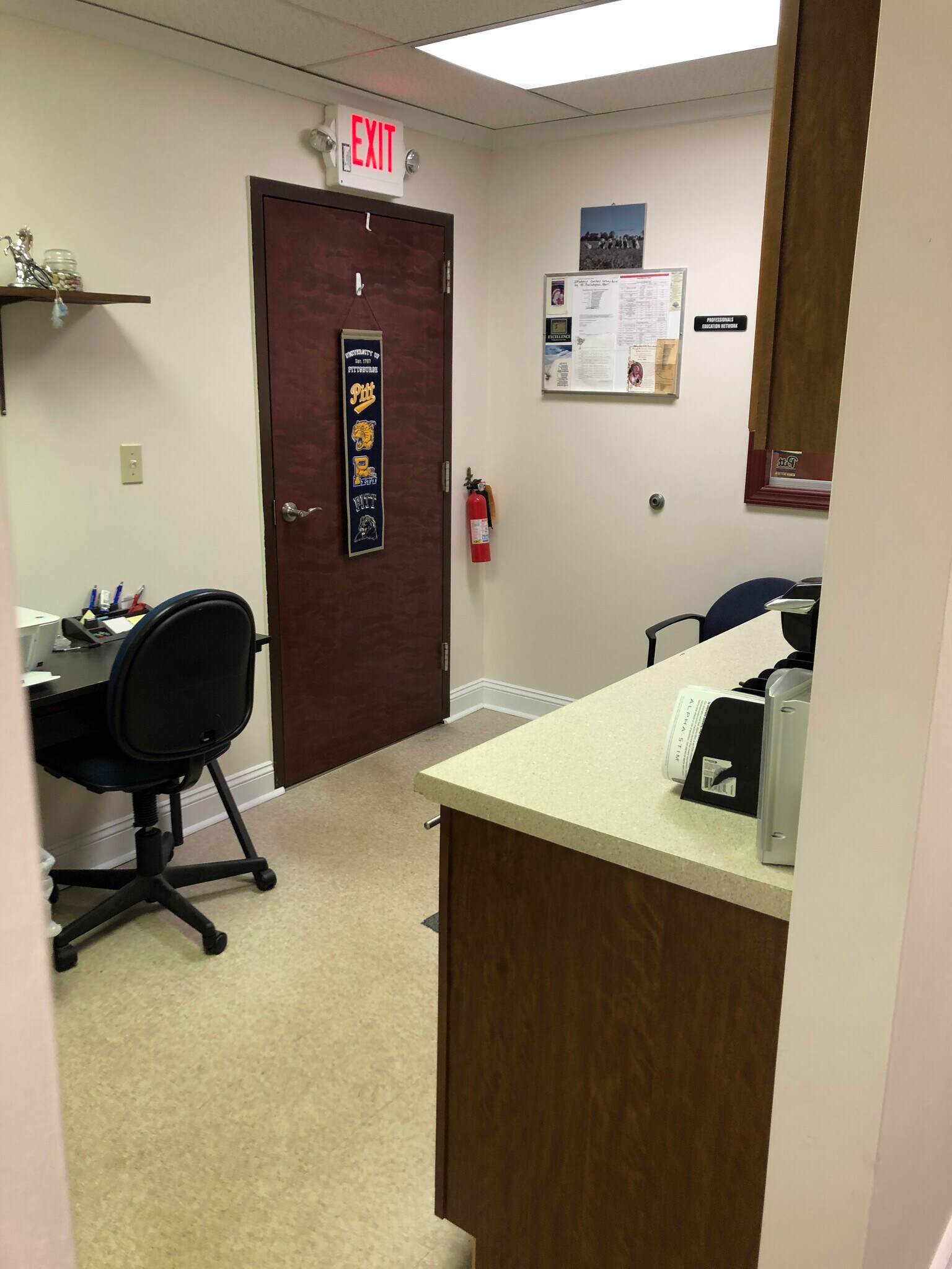 200 James Pl, Monroeville, PA à louer Photo intérieure- Image 1 de 6