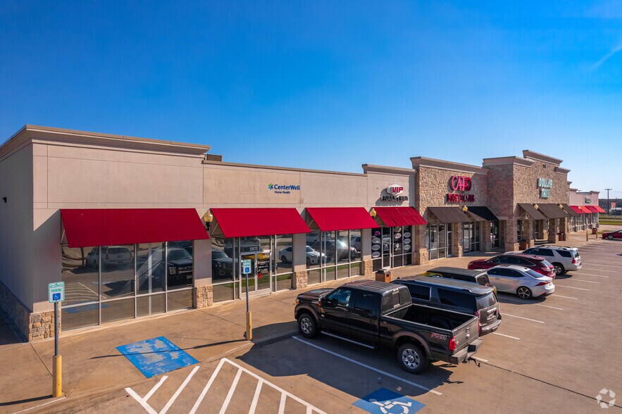 931-941 FM 1821 N, Mineral Wells, TX à louer - Photo du bâtiment - Image 2 de 10