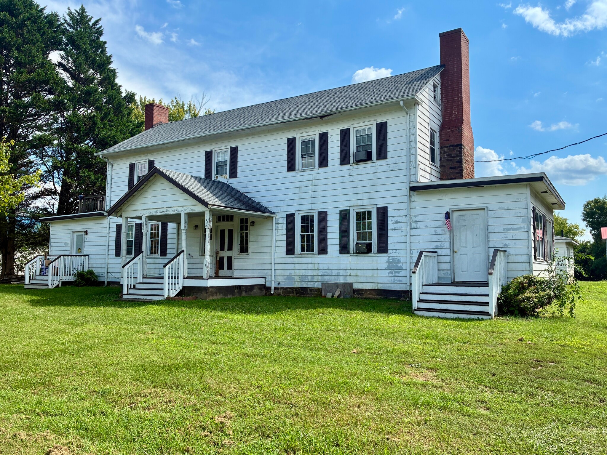 1109 W Main St, Yadkinville, NC for sale Primary Photo- Image 1 of 13