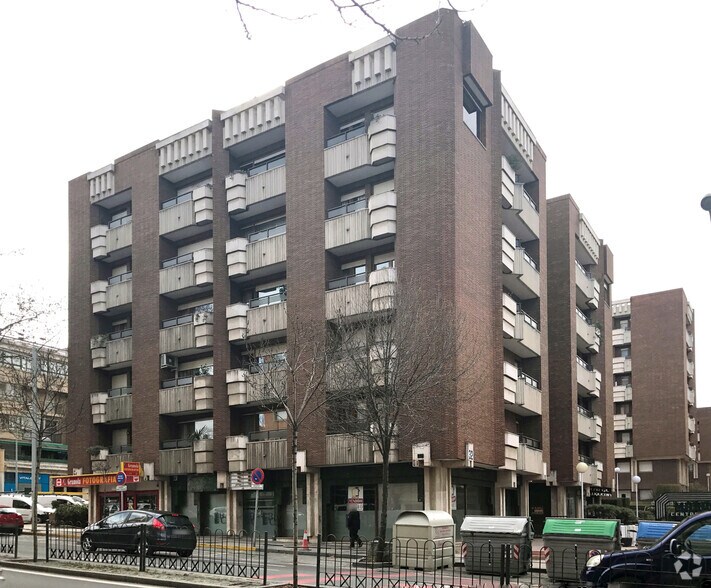 Paseo Ezequiel González, 32, Segovia, Segovia for lease - Building Photo - Image 2 of 4