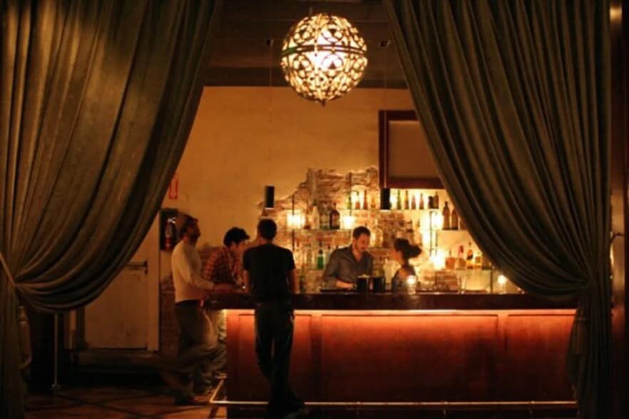 1623 1/2 N Cahuenga Blvd, Los Angeles, CA à louer - Photo intérieure - Image 2 de 5