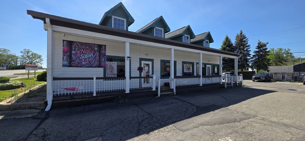 9850-9852 E Grand River Ave, Brighton, MI for sale - Building Photo - Image 1 of 9