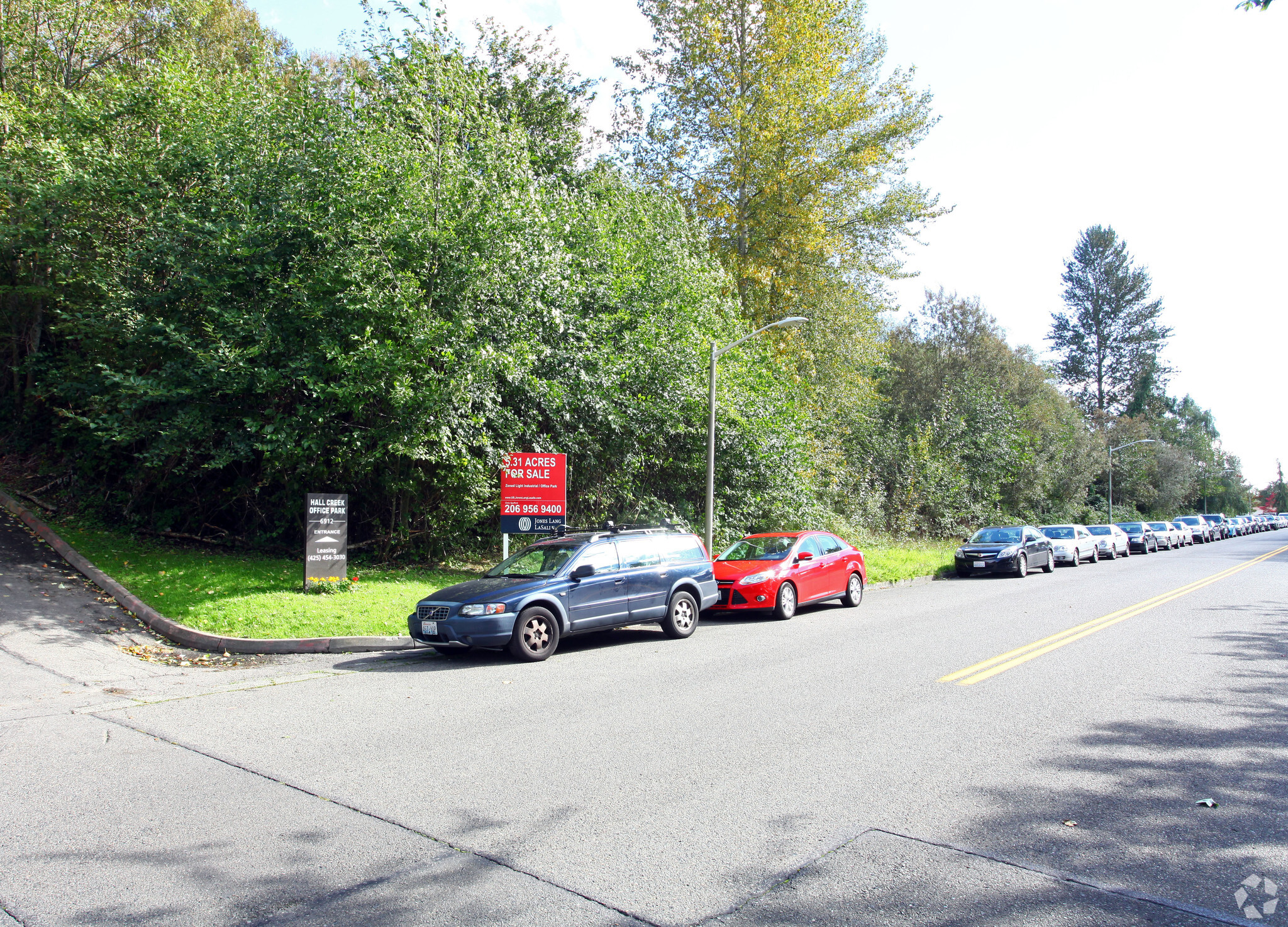 22205 70th Ave W, Mountlake Terrace, WA for sale Primary Photo- Image 1 of 1