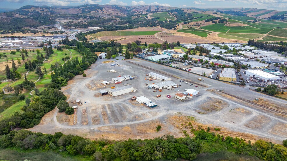 2301 Napa Vallejo Hwy, Napa, CA à vendre - Aérien - Image 1 de 11