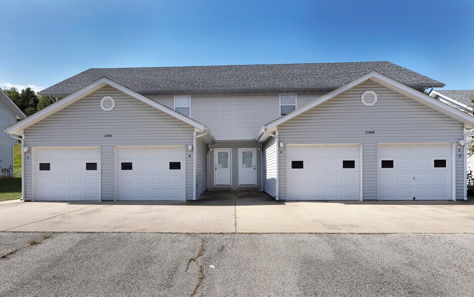 24890 Scenic Dr, Waynesville, MO à vendre - Photo du bâtiment - Image 1 de 11