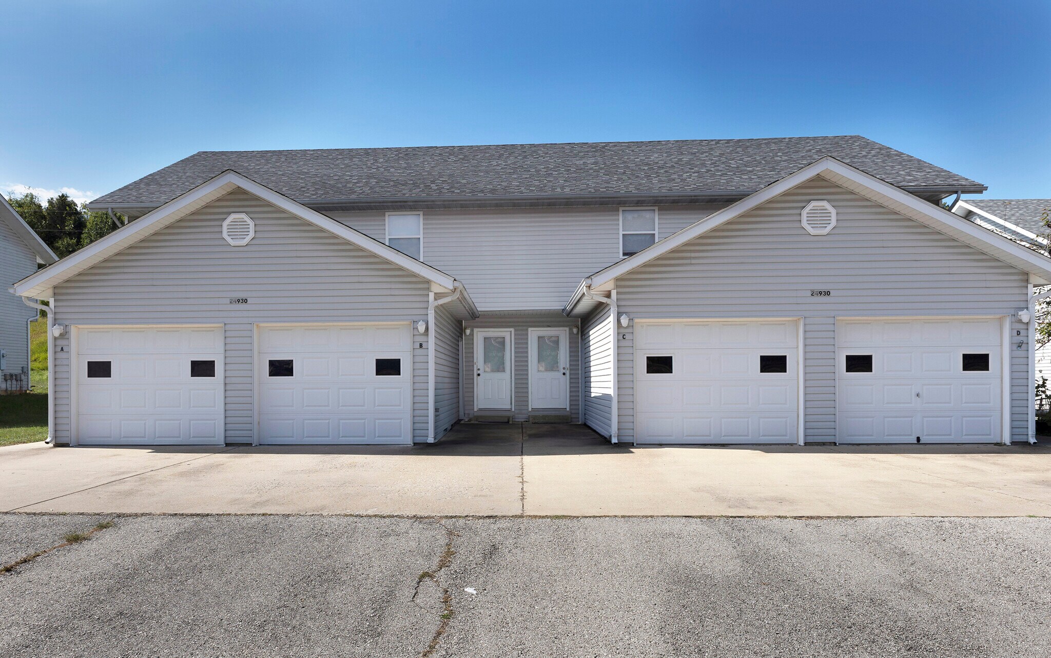 24890 Scenic Dr, Waynesville, MO à vendre Photo du bâtiment- Image 1 de 12