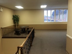 106-140 Barrington Commons Ct, Barrington, IL for sale Interior Photo- Image 1 of 6