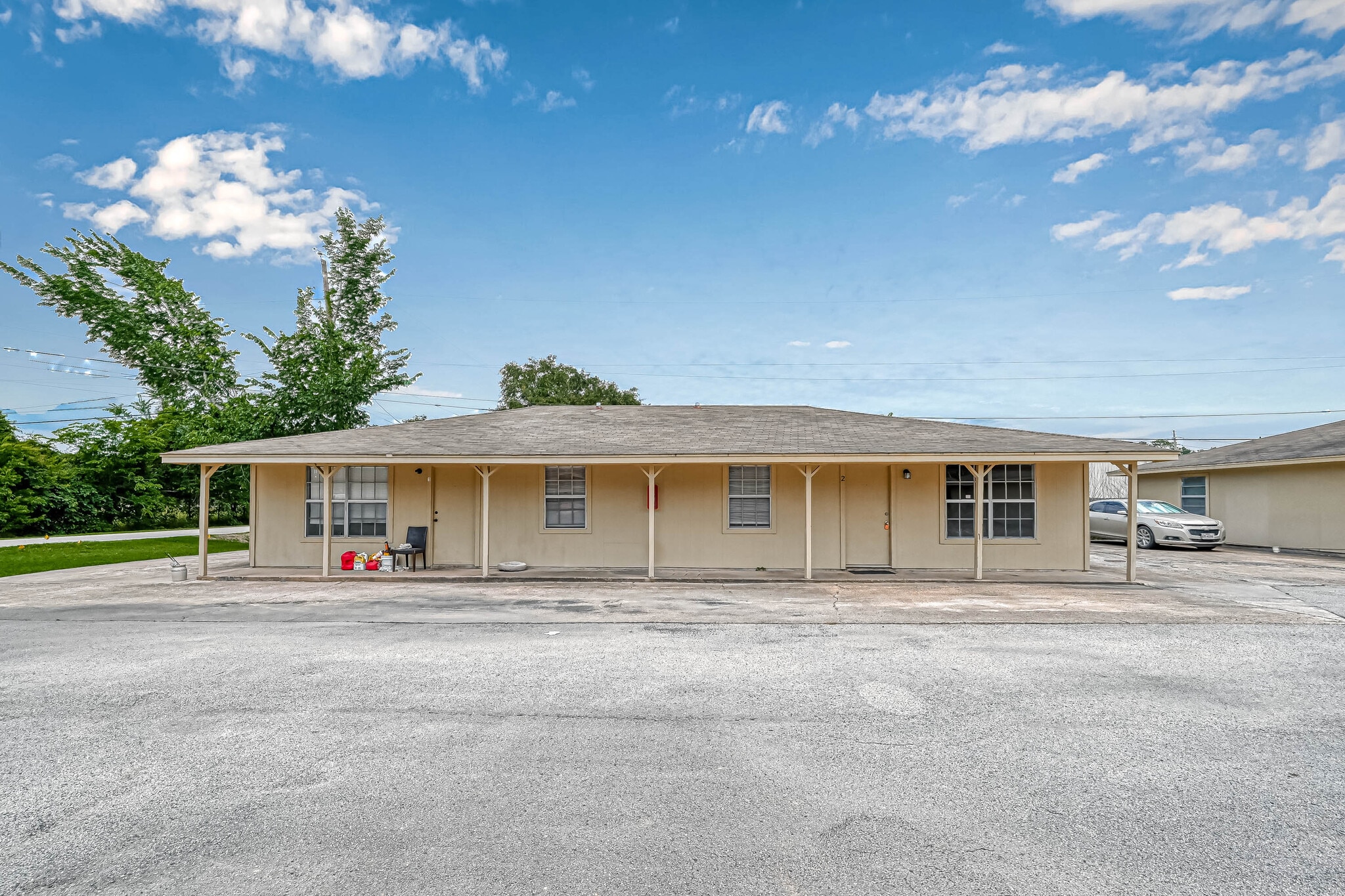 8430 Round Rock Dr, Houston, TX à vendre Photo du bâtiment- Image 1 de 29