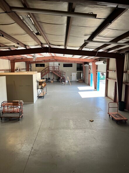 777 Wesley Ave, Tarpon Springs, FL à louer - Photo du bâtiment - Image 3 de 17