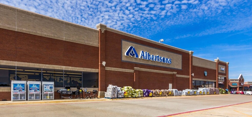 811-877 NE Alsbury Blvd, Burleson, TX for lease - Building Photo - Image 1 of 11