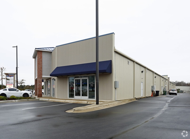 1961 NC Highway 172, Sneads Ferry, NC à louer - Photo du bâtiment - Image 3 de 3