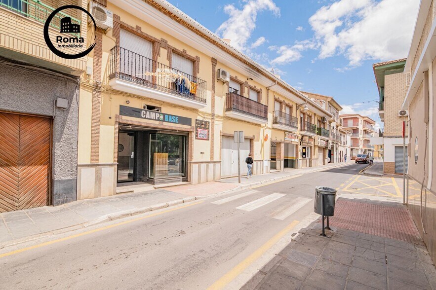 Calle Calderón, 68, Santa Fe, Granada à vendre - Photo du bâtiment - Image 2 de 22
