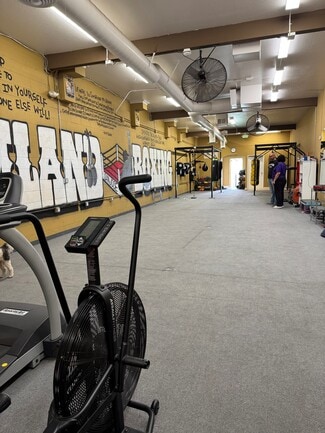 Plus de détails pour 2047-2059 Woodard Rd, San Jose, CA - Commerce de détail à louer