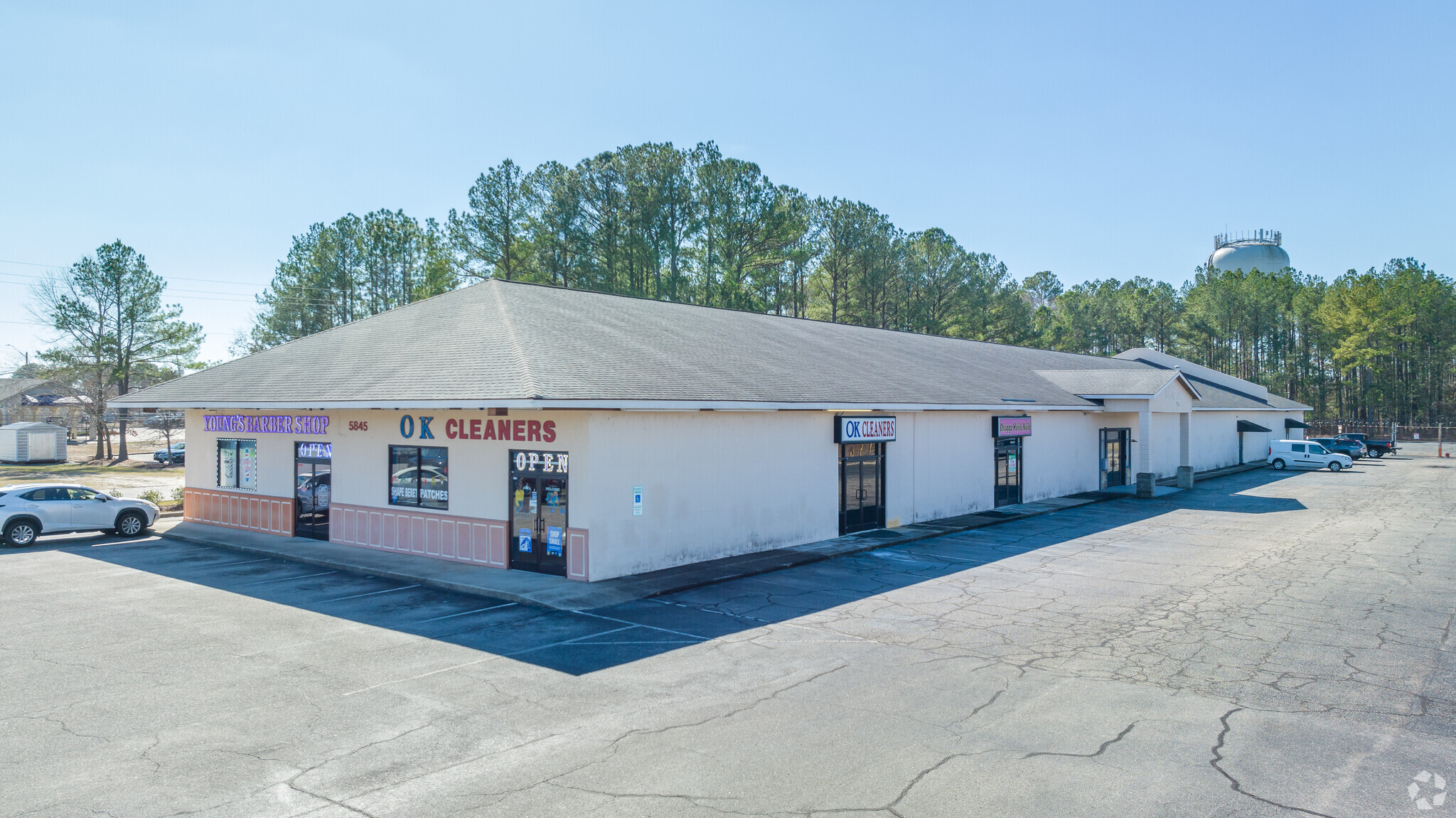 5845 Yadkin Rd, Fayetteville, NC à vendre Photo principale- Image 1 de 1